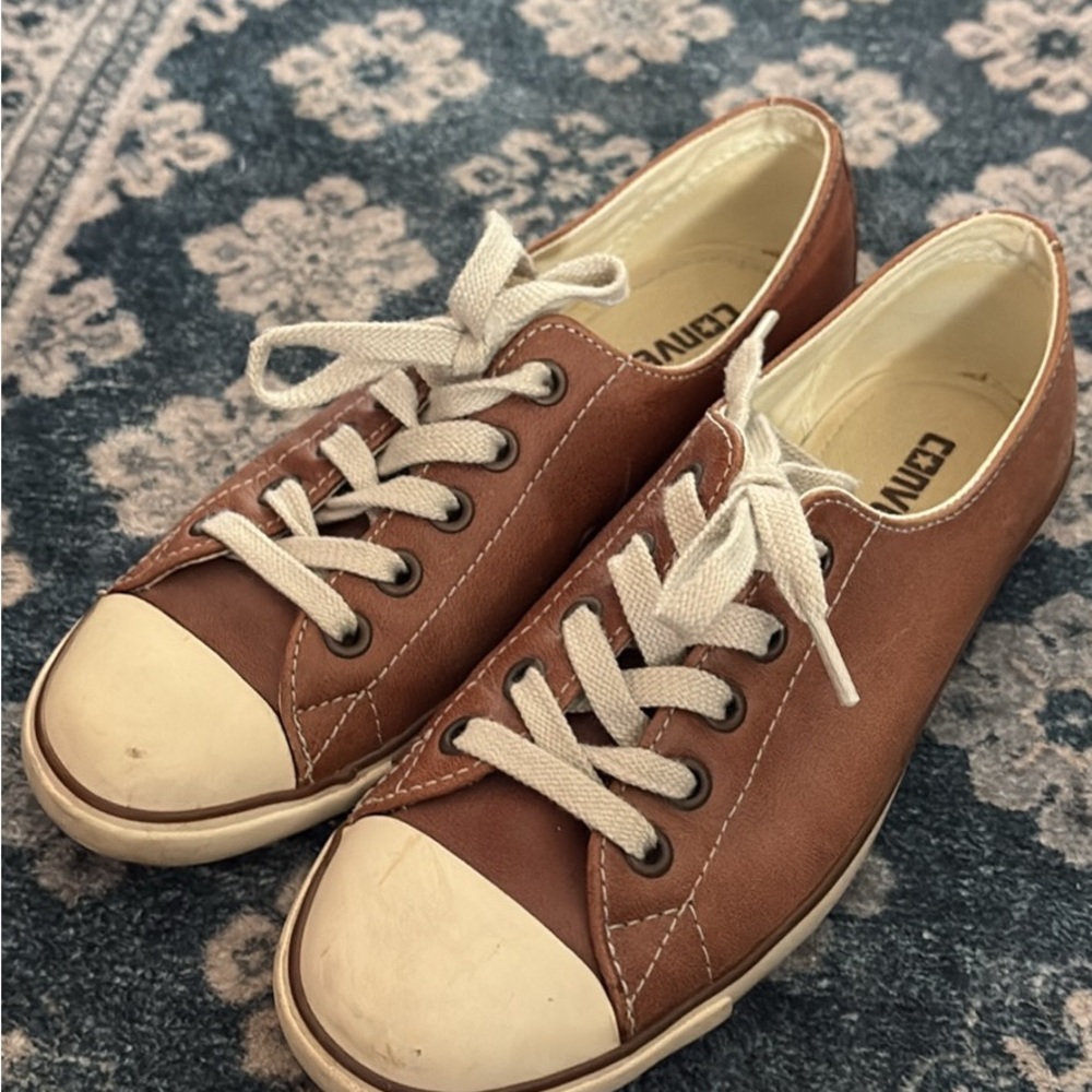 Women’s Leather Converse Sneakers size 5.5